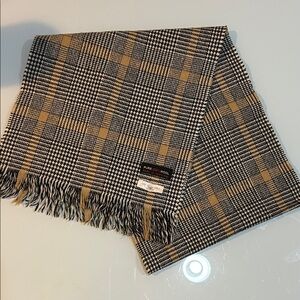 Vintage Classic men’s houndstooth Wool Scarf Scotland